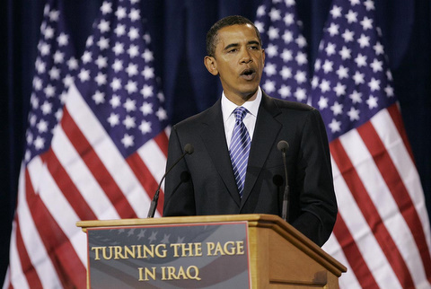 http://cedarlounge.files.wordpress.com/2008/01/obama-gives-iraq-speech-1.jpg